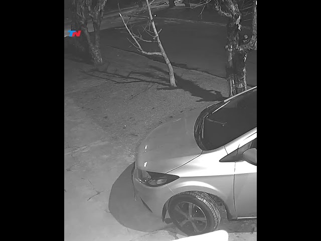 Así fue el momento en que los delincuentes en moto acribillaron a un comisario y escaparon