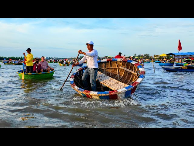 Riding the Famous Coconut Boats in Hoi An, Vietnam – A Must-Do Adventure!
