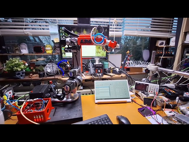 Robot arm gripper test