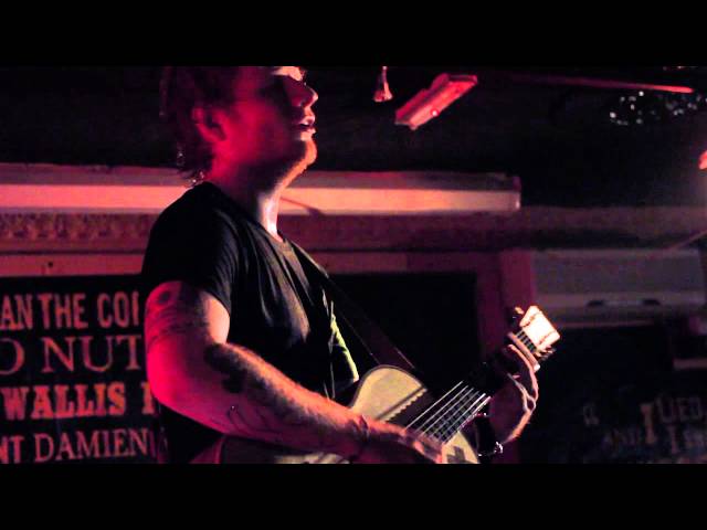 Ed Sheeran - You need me, I don't need you (Live in the Crowd, Ruby Sessions)