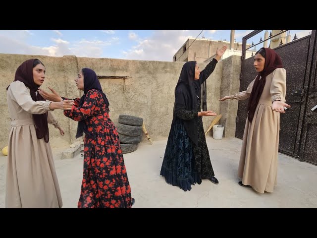 Jamila seeks Yahya's documents for divorce; Saeed's mother prevents them