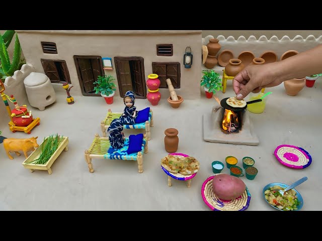 Aloo Ka Paratha Recipe | Perfect Breakfast | Soft & Crispy Paratha | Pak Miniature village