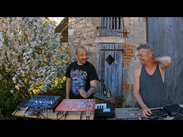 French electro farming: sustainable bass & regenerative acid (DAWless live session)