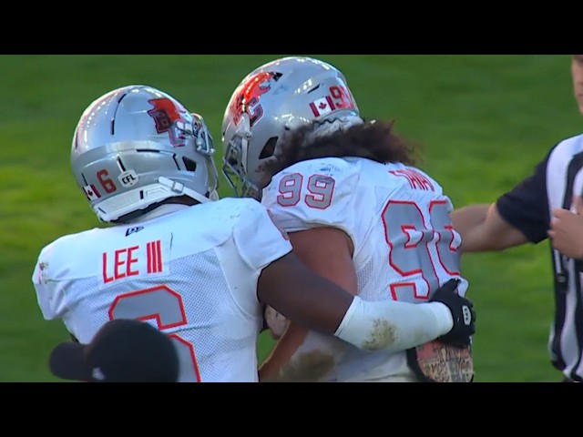 THREE-STRAIGHT GOAL-LINE STOPS FOR THE WIN!