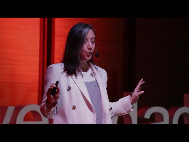 Arte-terapia, compasión en el sufrimiento humano | Alejandra Torres | TEDxUniversidad El Bosque