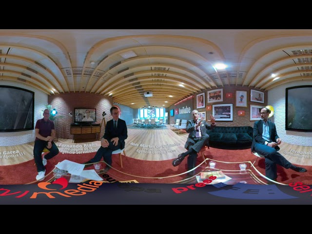 Surfear La Red: ¿Cómo se convierte en noticia la información que llega a las agencias?