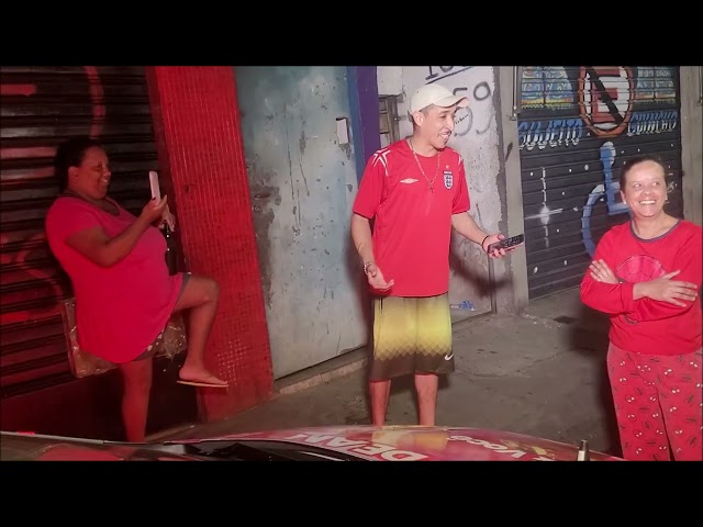 Magna se emociona com uma loucura de amor