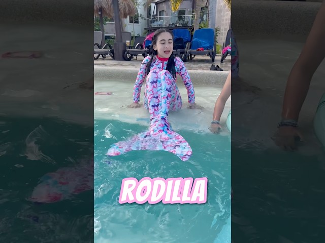 Clases de nado con cola de sirena 🧜‍♀️ 💦 #laracampos