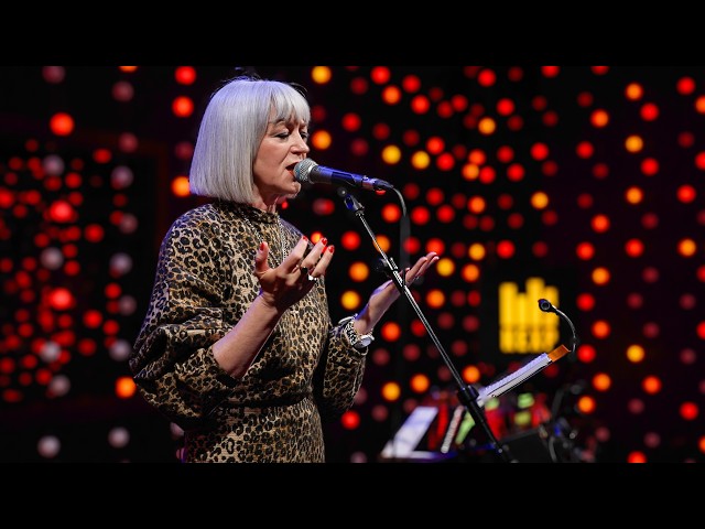 Ladytron - Destroy Everything You Touch (En vivo en KEXP)
