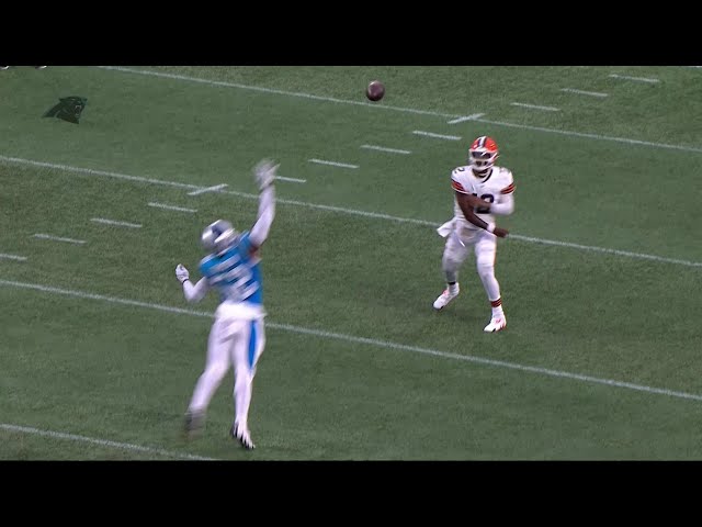 Shedeur Sanders with the "Perfect Timing" on the touchdown throw