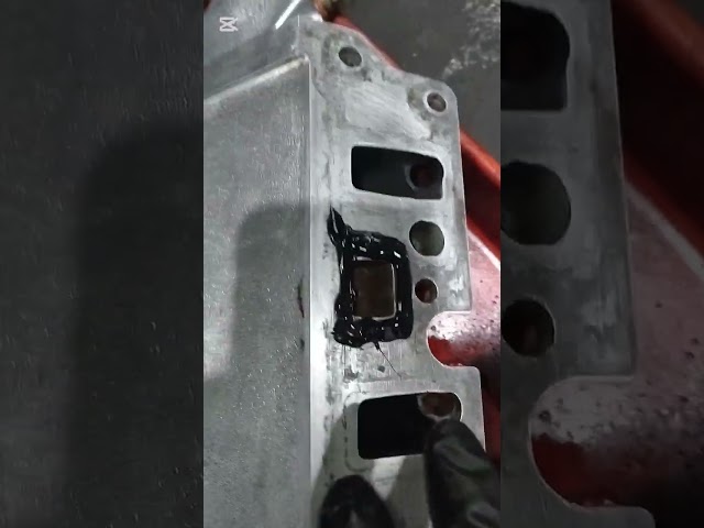 Part 2 Holden 3.8 v6 lower plenum gasket install and more 