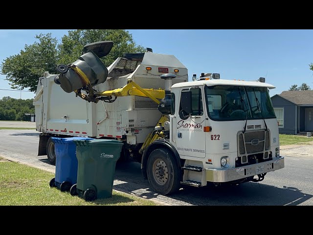 City of Sherman: Autocar ACX Heil DuraPack Python Garbage Truck