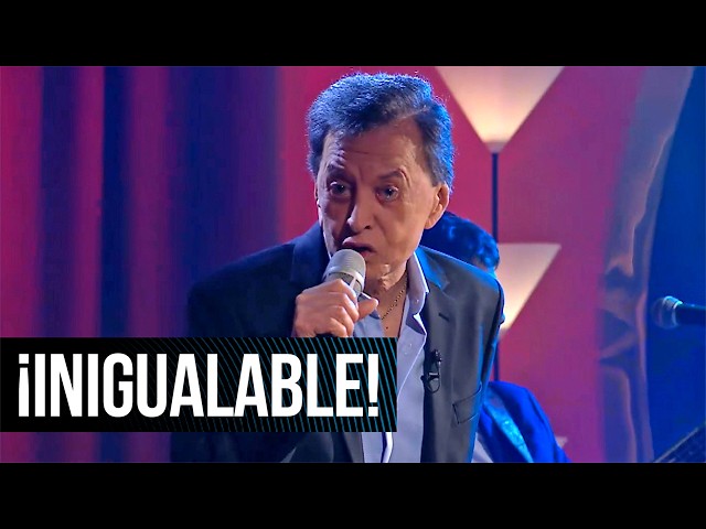 Palito Ortega sang "Un muchacho como yo" and "Corazón contento" with the same passion as always