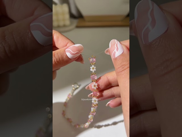 How to make a beaded flower necklace 🌼🪷 Beaded daisy necklace tutorial