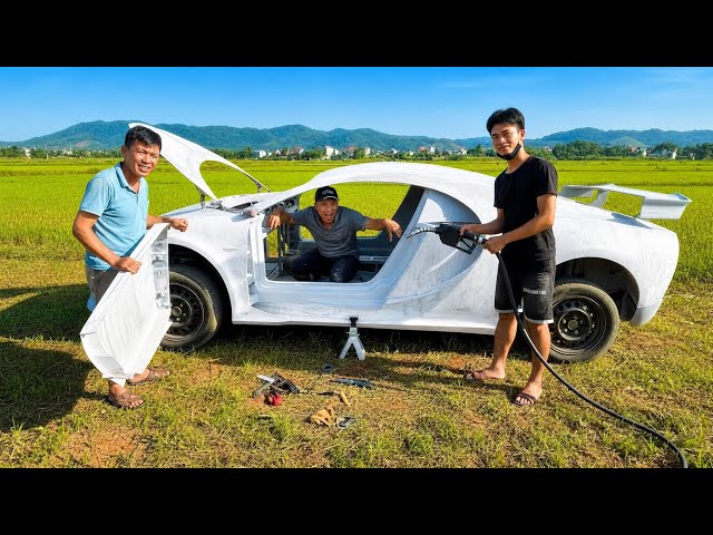 The man built a Bugatti Chiron supercar from old Toyota cars.