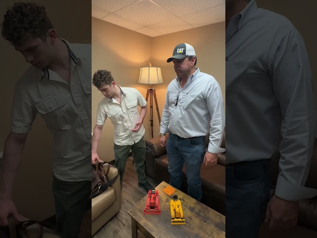 Meet Jonathan Cluiss: Premium Leather Artisan