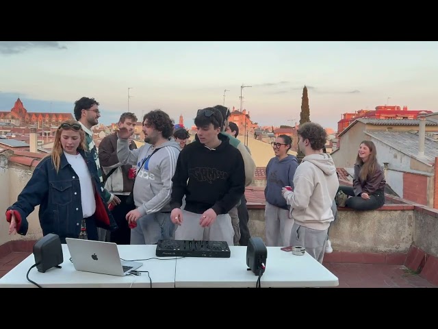Rooftop Live | Moya | Urban set #1