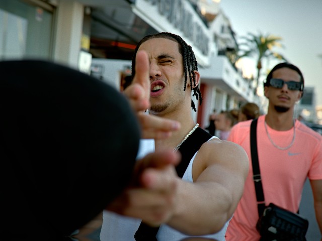 Skinny Flex - BORA BORA (Official Video)