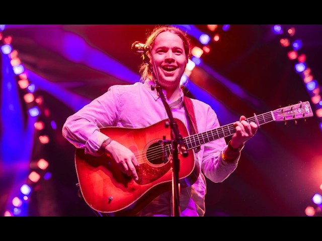 Billy Strings crushes the Beatles' "And Your Bird Can Sing!"
