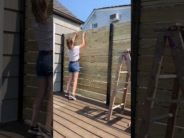 EASIEST DIY PRIVACY WALL || #diy #backyard