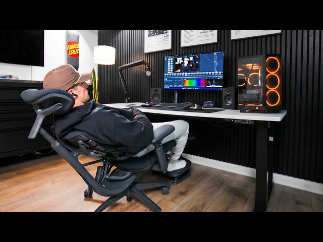 I Tried the Internet’s Favorite Desk Setup Chair | LiberNovo Omni Review