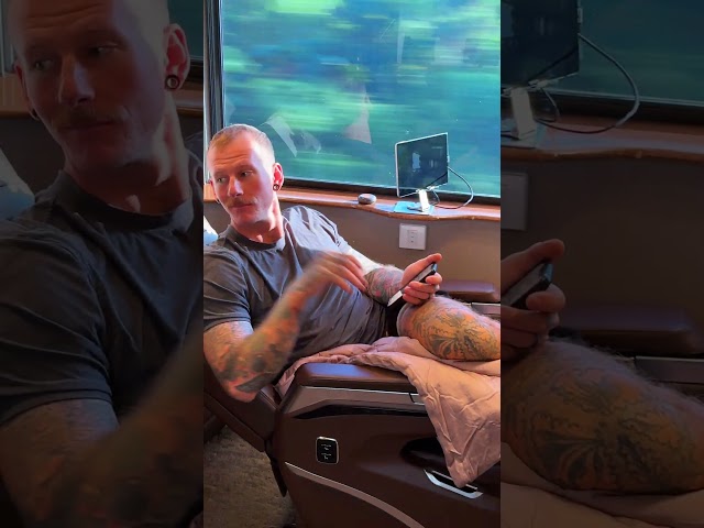 We booked a compartment suite on a train in Indonesia! 🚆🇮🇩