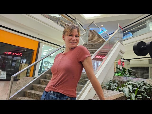 DEAD MALL - NEON LIGHTS!!! - Marley Station Mall - Glen Burnie, MD