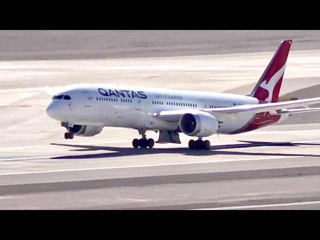 Plane Retracts Gear BEFORE Taking Off