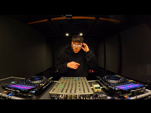 Techno set by eøn rinbu