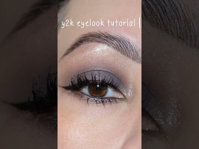Y2K Eyelook Tutorial using my cheapest palette!!! #y2kmakeup #y2keyelook