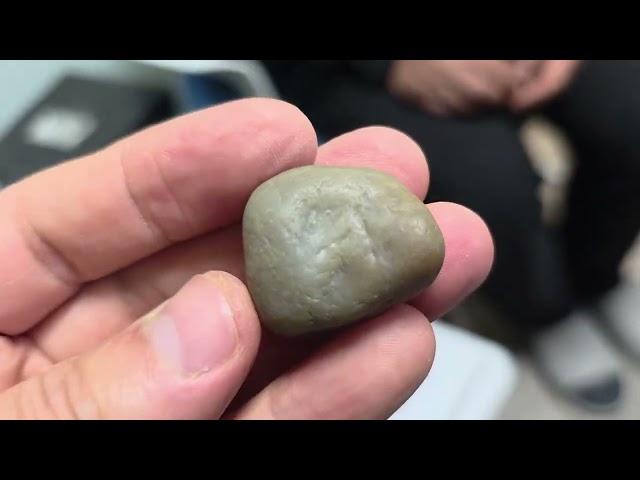 Finding Diamonds at Pohang Dinosaur Diamond Park Beach - 418 Patented Inventions: Comparing Real ...