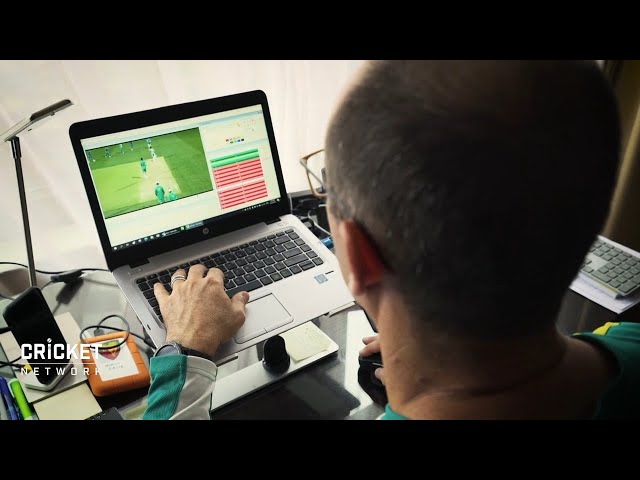How Aussies plan for their opposition with Dene Hills | Dettol Protection Profiles
