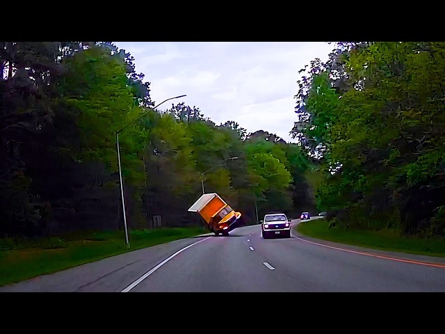 Idiots In Cars 412