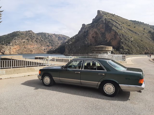 43 - Mercedes 300 SE  W126. El majestuoso