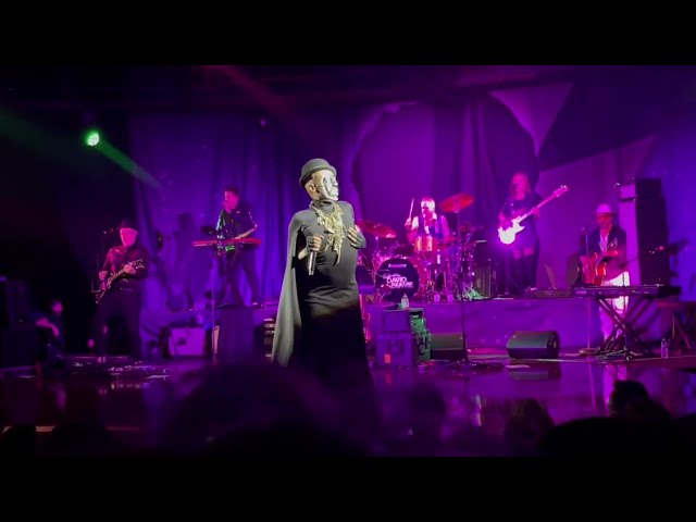 CELEBRATING DAVID BOWIE - MOONAGE DAYDREAM Sung by ANGELO MOORE (Fishbone) in Phoenix, AZ 10/13/2022