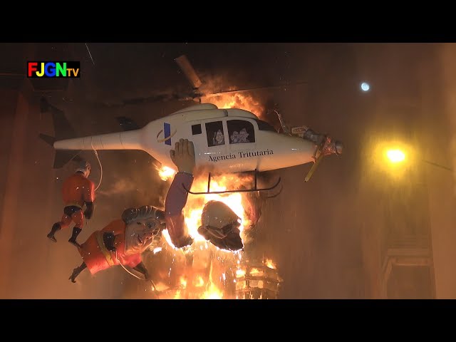 Crema Fallas 2014 - Falla de l'Escorredor - Burriana (19-03-2014)