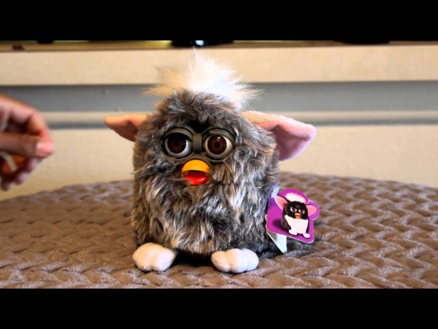 Review of 1998 Tiger Electronics Original Furby