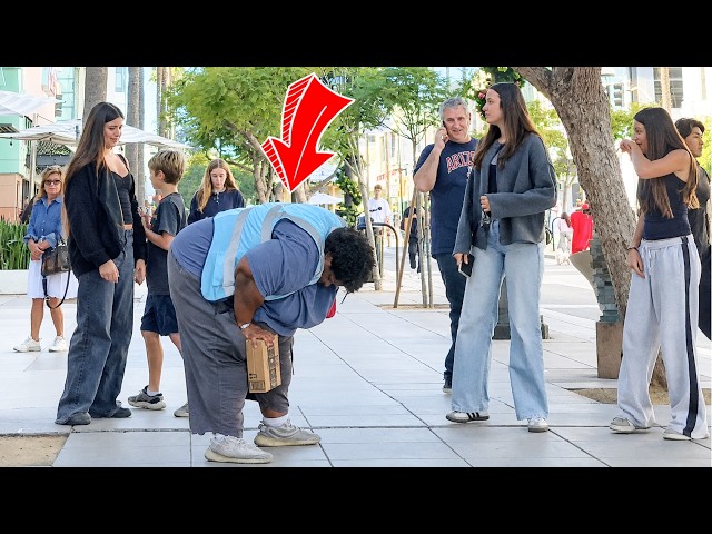 900lbs Man Farts On People!! BEST OF