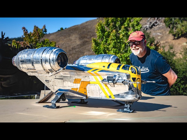When the Star Wars spaceship is all reflections on purpose