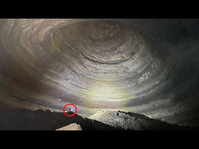Inside the Biggest Underground Chamber Ever Discovered
