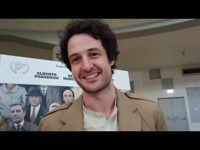 Zamora di Neri Marcorè - Intervista esclusiva al protagonista Alberto Paradossi
