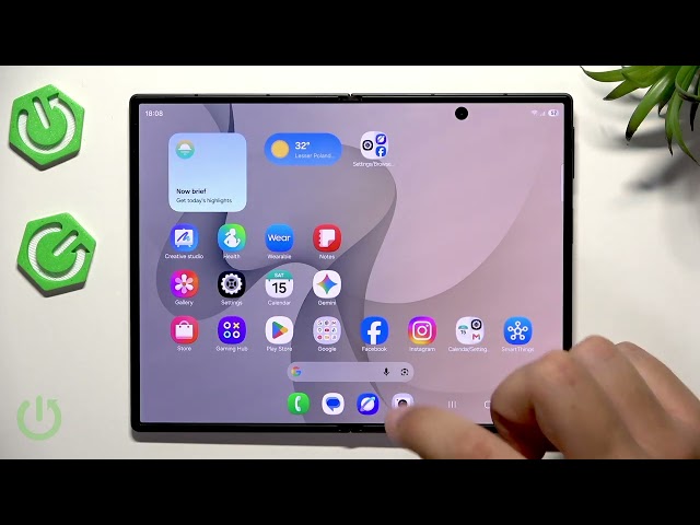 SAMSUNG Galaxy Z Fold 8 – How to Customize Taskbar for Faster Multitasking