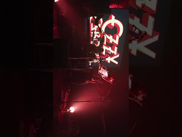 Tributo a OZZY OSBOURNE HellYeah Producciones en BRICKELL 