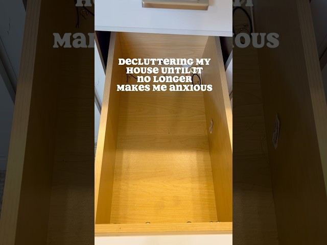 Decluttering my house to reduce my anxiety! #decluttering #declutter #cleaningmotivation #cleaning