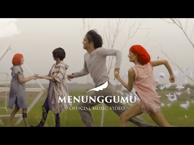NOAH - Menunggumu (Official Music Video)