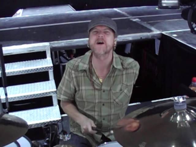 Def Leppard: Rick Allen playing metal