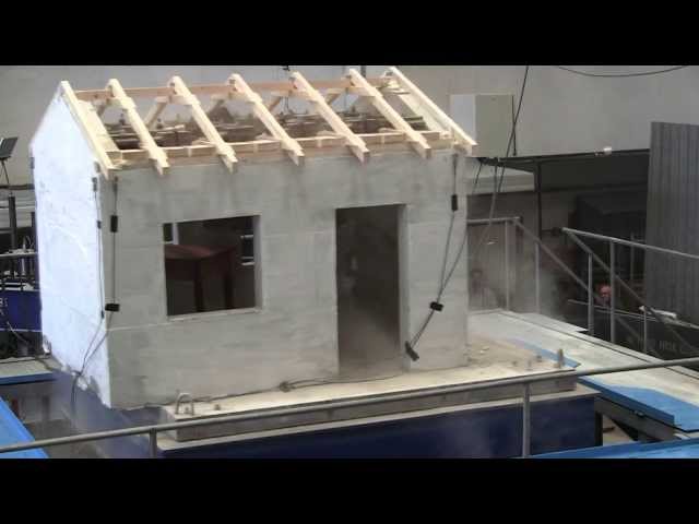 SEISMIC STRUCTURAL TEST - HYSTORICAL MASONRY STRUCTURE