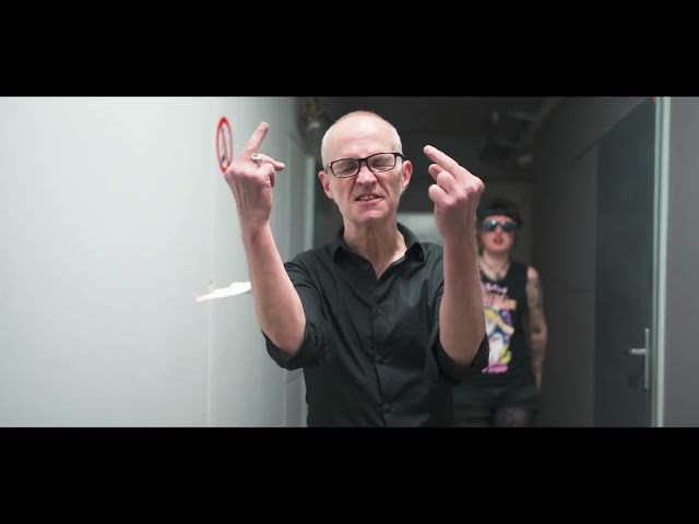 N.T.Ä. - Away (Feat. Lee Hollis) - Official Video