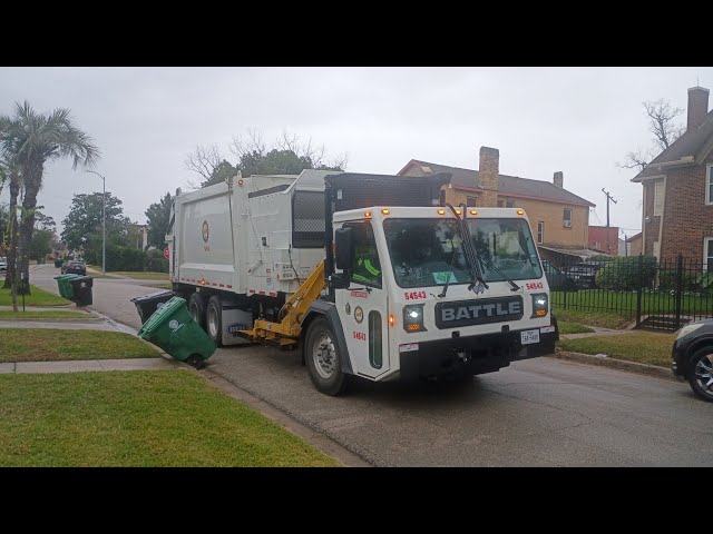 Brand new battle python on recycling 54543