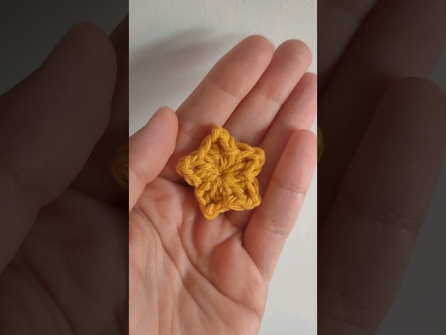 The easiest star ⭐ to #knit 🤩 #crochet
